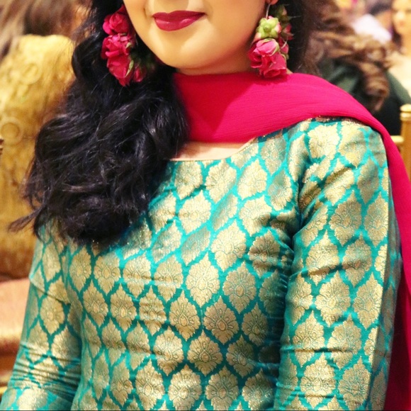 Mehndi lehenga choli - Picture 5 of 6